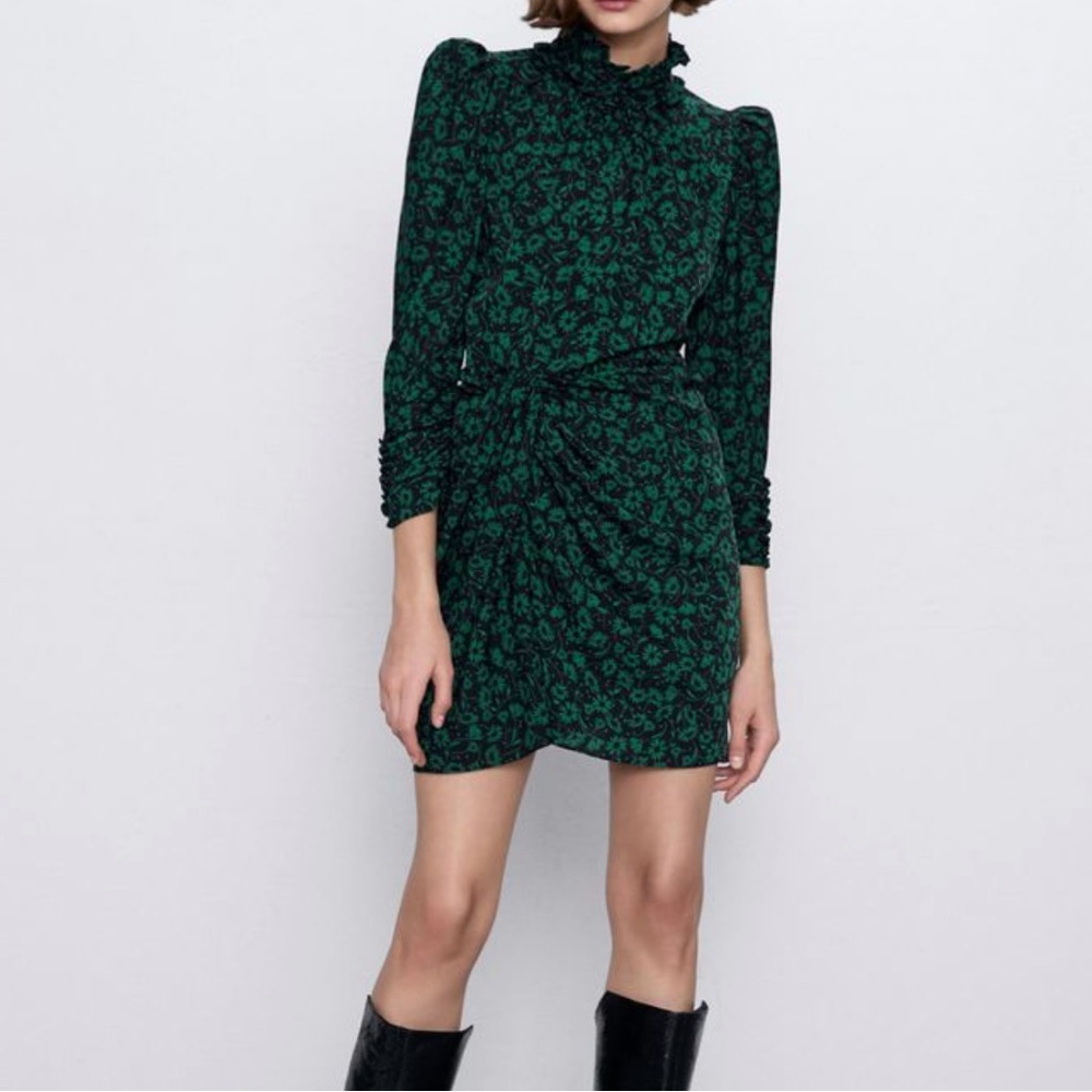Zara Green Floral Mini Dress with Puff Shoulder Size Medium
